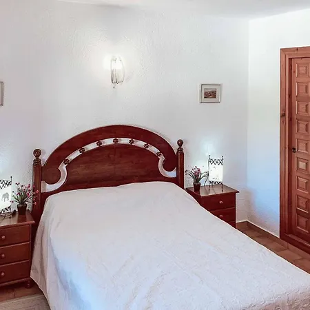 Vicenta Villa